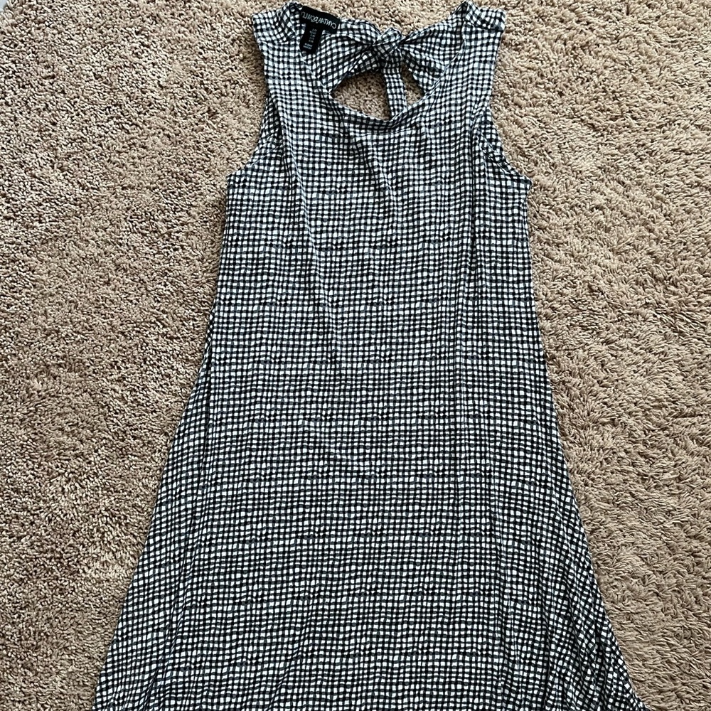 Cynthia Rowley swing dress with key hole back
